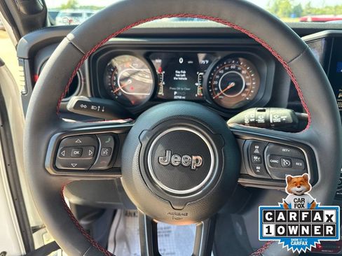 Certified 2024 Jeep Wrangler Unlimited Rubicon AWD/4WD image 8