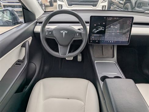 Used 2022 Tesla Model Y Performance image 21