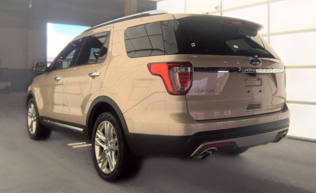Used 2017 Ford Explorer Limited FWD image 5