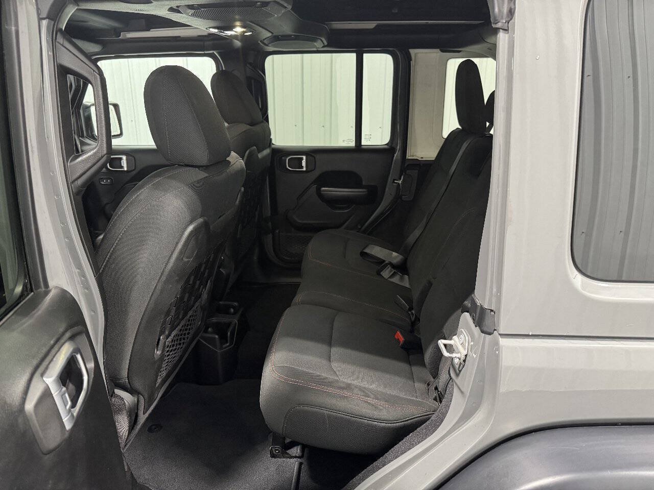 Used 2019 Jeep Wrangler Unlimited Rubicon w/ Uconnect 4C Nav & Sound Group AWD/4WD image 14