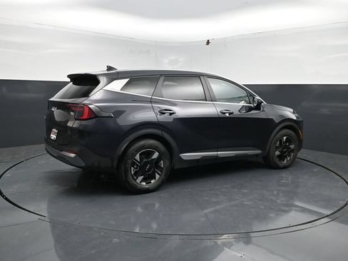 Used 2026 Kia Sportage LX FWD image 8