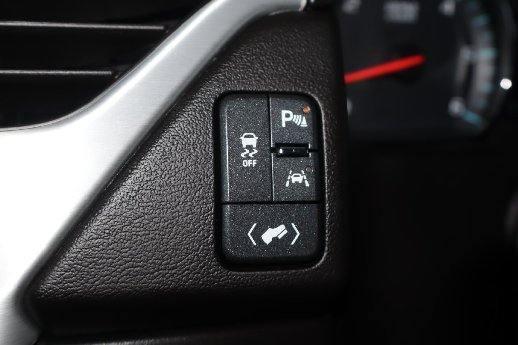 Used 2018 GMC Yukon SLT w/ Open Road Package AWD/4WD image 23