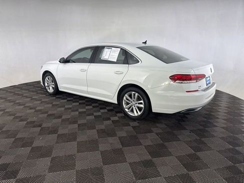 Used 2020 Volkswagen Passat 2.0T SE image 9