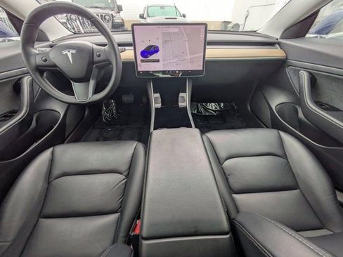 Used 2020 Tesla Model 3 Standard Range Plus image 13