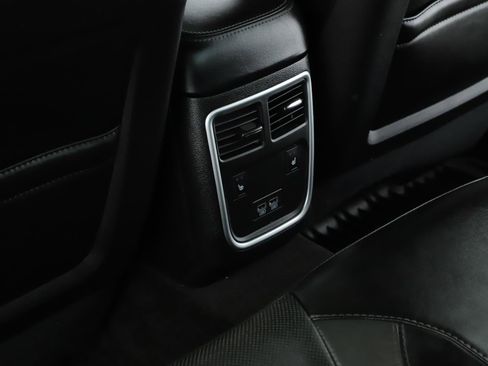 Used 2018 Dodge Charger GT image 6