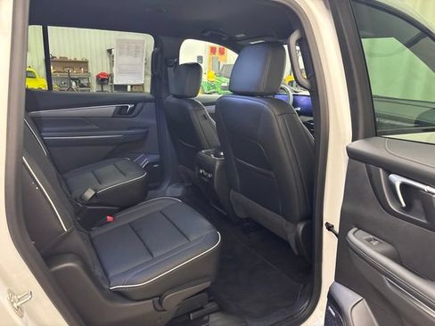 Used 2026 Buick Enclave Sport Touring AWD/4WD image 16
