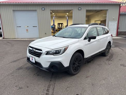 Used 2019 Subaru Outback 2.5i image 7