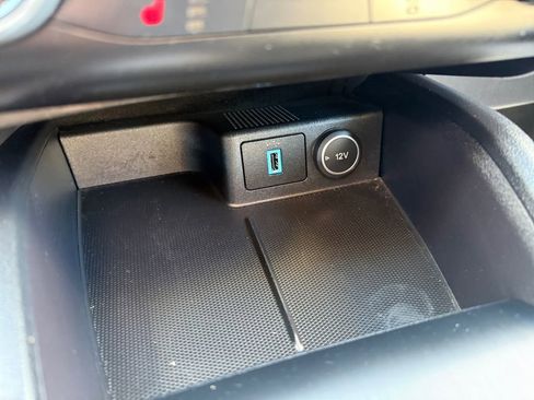 Used 2020 Ford Escape SE image 35