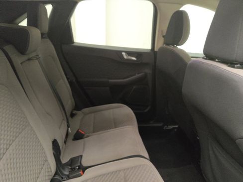 Used 2020 Ford Escape SE image 19