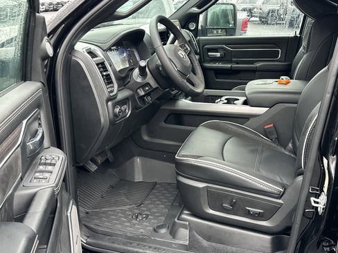 New 2026 RAM 2500 Laramie AWD/4WD image 29