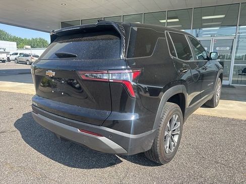 Used 2026 Chevrolet Equinox LT FWD image 5