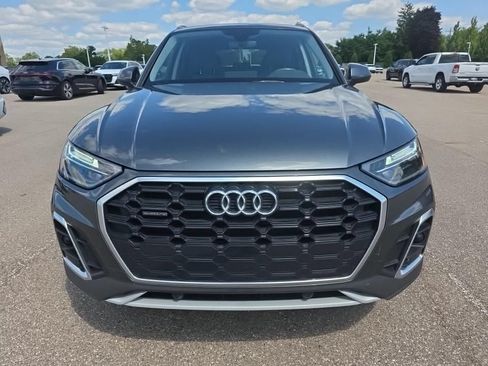 Certified 2023 Audi Q5 2.0T Premium w/ Convenience Package AWD/4WD image 2
