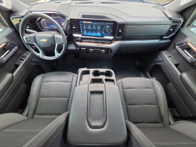 Used 2025 Chevrolet Silverado 1500 LT AWD/4WD image 25