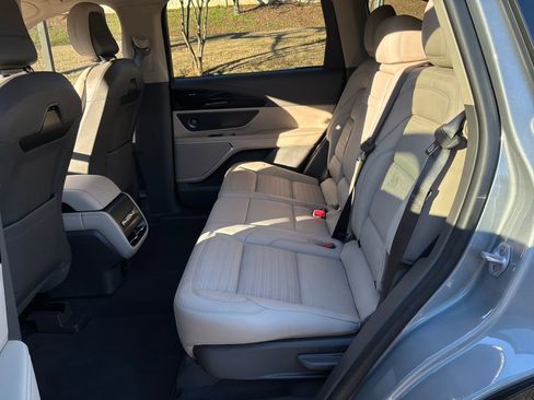 Used 2025 Lincoln Nautilus Reserve w/ Jet Appearance Package image 29