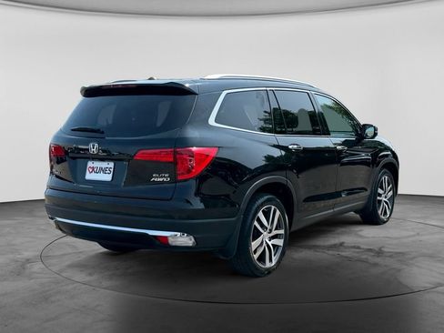 Used 2017 Honda Pilot Elite image 10
