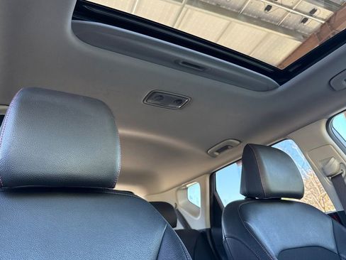 Used 2023 Kia Soul GT-Line w/ GT-Line Technology Package FWD image 24