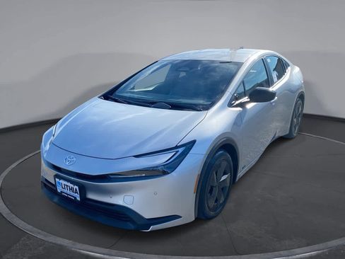 New 2026 Toyota Prius LE image 1