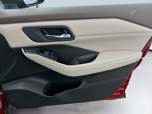 Used 2023 Nissan Rogue SL w/ SL Premium Package image 35