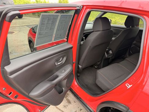 Used 2023 Honda HR-V Sport image 11