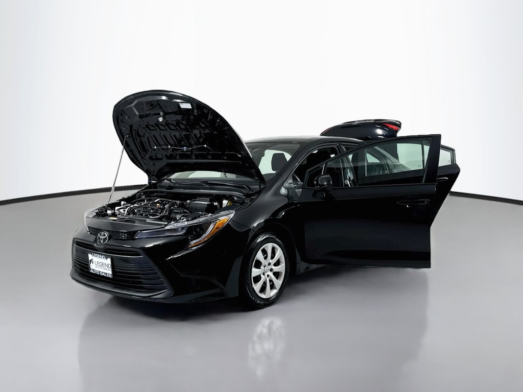 Used 2026 Toyota Corolla LE FWD image 14