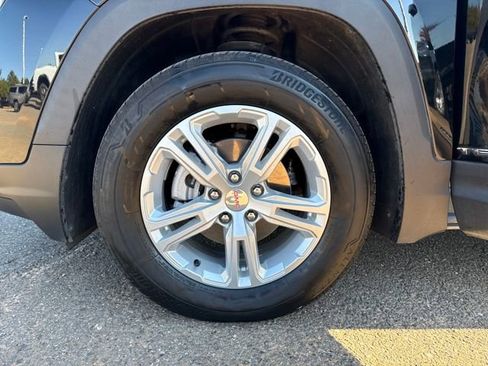 Used 2022 GMC Terrain SLE w/ Driver Convenience Package image 27