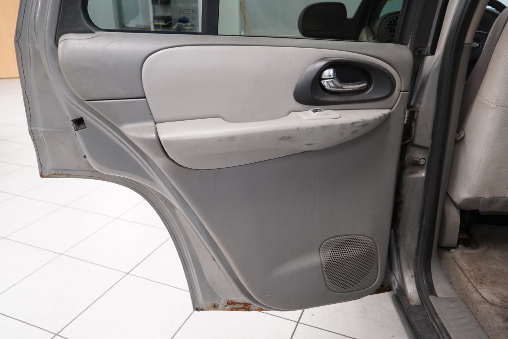 Used 2007 Chevrolet TrailBlazer LS w/ LS Preferred Equipment Group AWD/4WD image 24