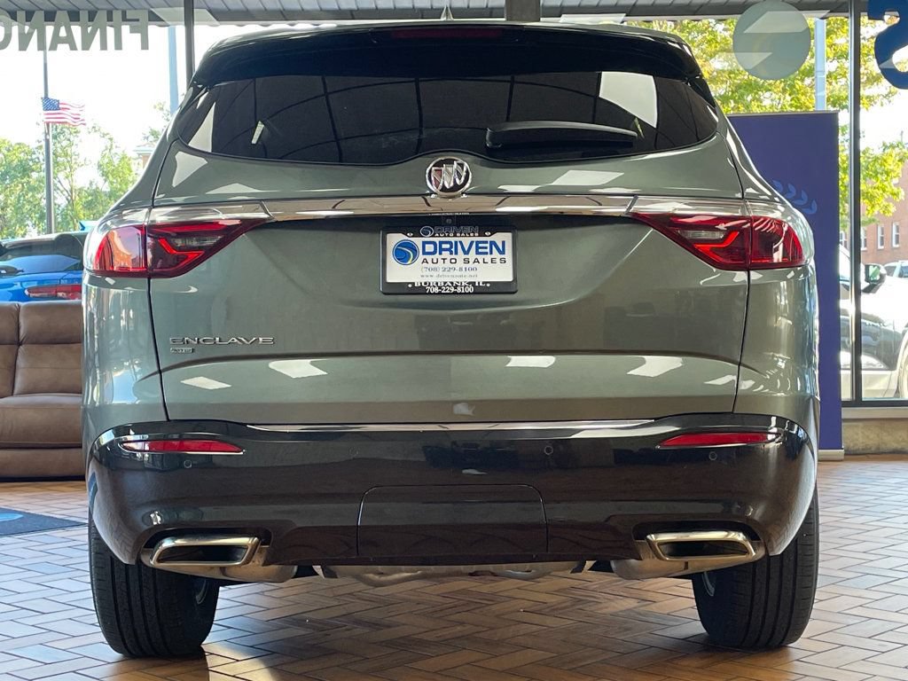 Used 2023 Buick Enclave Essence AWD/4WD image 8
