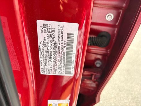 Used 2025 Honda Pilot Sport image 34