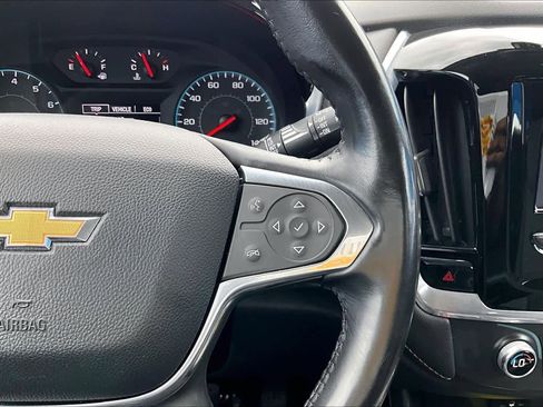 Used 2019 Chevrolet Traverse LT FWD image 25