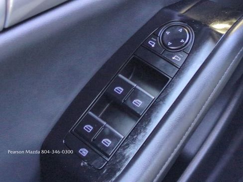 Certified 2025 MAZDA MAZDA3 s Sport image 23