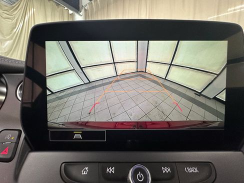 Used 2025 Chevrolet Blazer LT FWD image 27