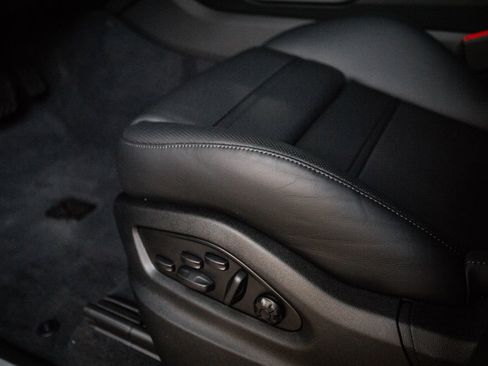 New 2026 Porsche Cayenne E-Hybrid Coupe AWD/4WD image 14