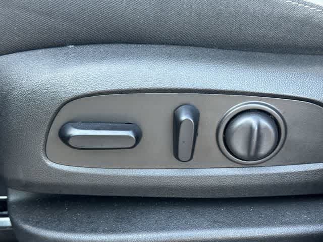 Used 2024 Chevrolet Equinox LS w/ LS Convenience Package FWD image 15