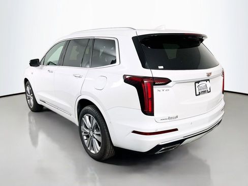 Used 2024 Cadillac XT6 Premium Luxury w/ Technology Package image 7