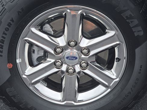 Used 2025 Ford F150 XLT w/ Equipment Group 301A Standard AWD/4WD image 8
