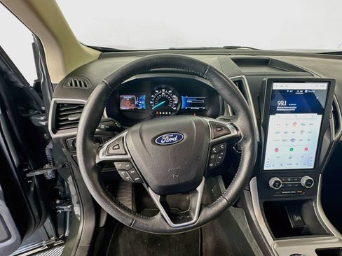 Used 2024 Ford Edge SEL AWD/4WD image 11