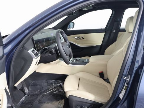 Used 2025 BMW 330i Sedan w/ Convenience Package RWD image 10