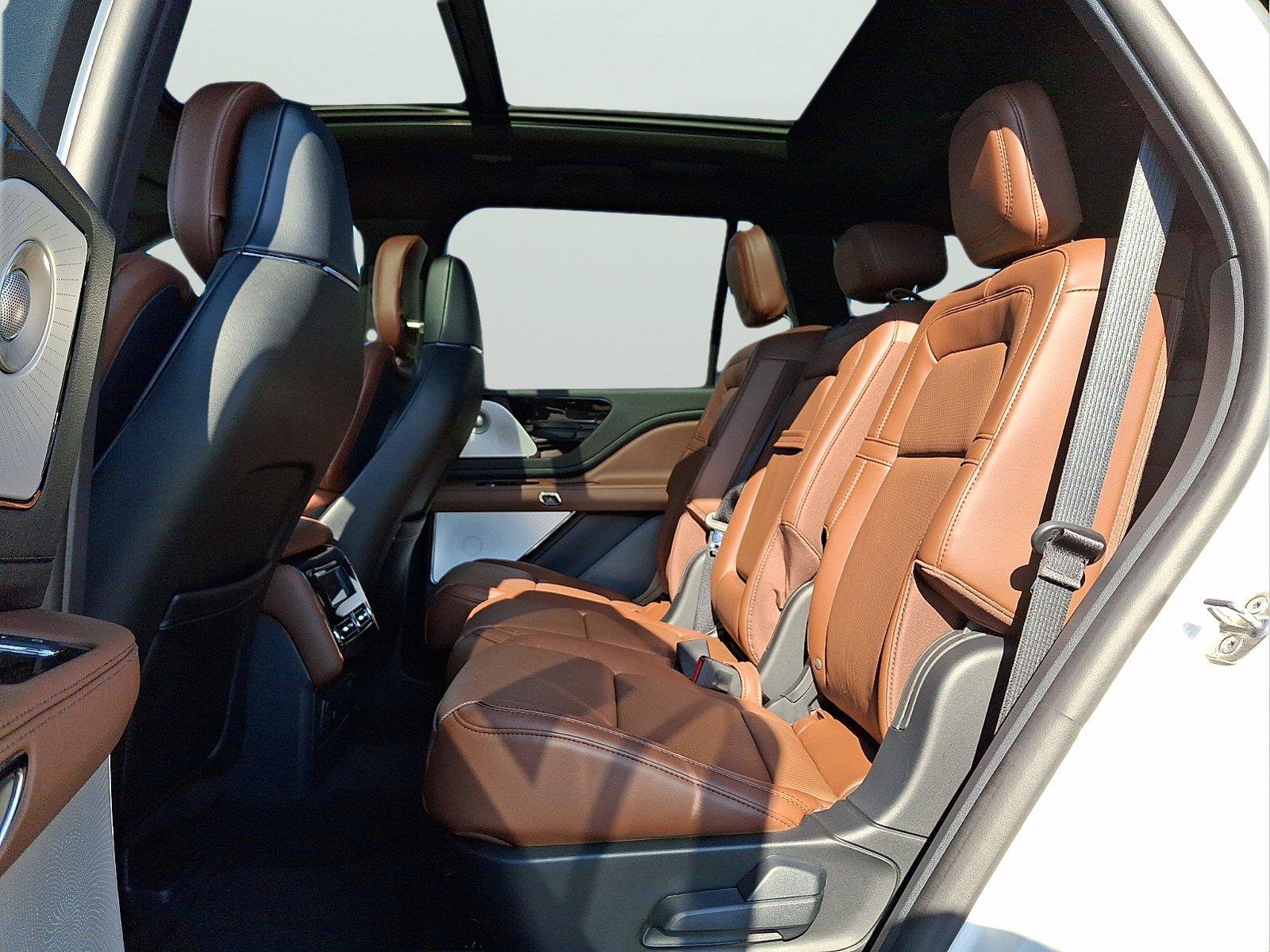 New 2026 Lincoln Aviator Reserve AWD/4WD image 7