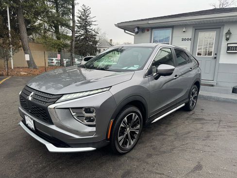 Used 2022 Mitsubishi Eclipse Cross SE image 3