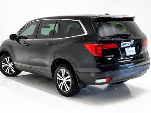Used 2017 Honda Pilot EX-L image 32