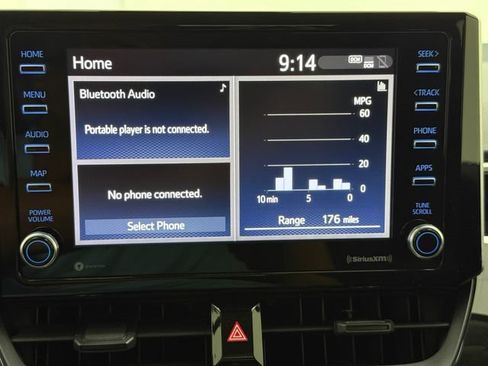 Used 2021 Toyota Corolla LE FWD image 17