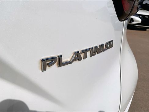 Used 2018 Nissan Murano Platinum w/ Cargo Package FWD image 10