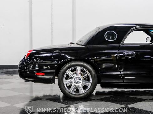 Used 2005 Ford Thunderbird 50th Anniversary image 27