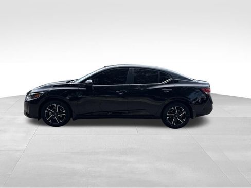 Used 2025 Nissan Sentra SV FWD image 3