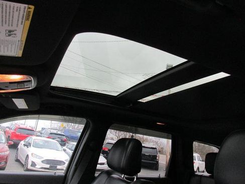 Used 2014 Jeep Grand Cherokee Limited w/ Luxury Group II image 7