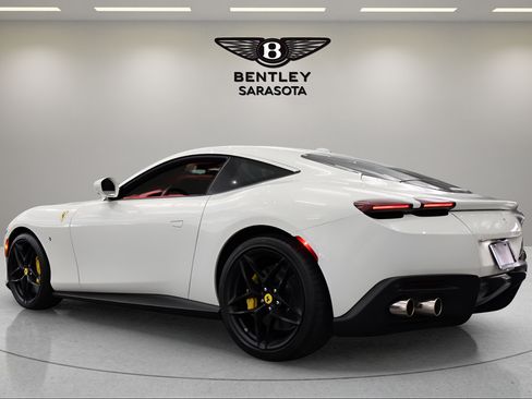 Used 2023 Ferrari Roma RWD image 7