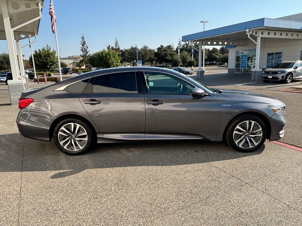 Used 2018 Honda Accord EX image 4