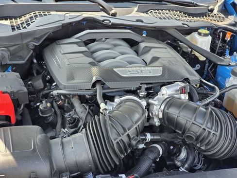 Used 2025 Ford Mustang GT Premium RWD image 36
