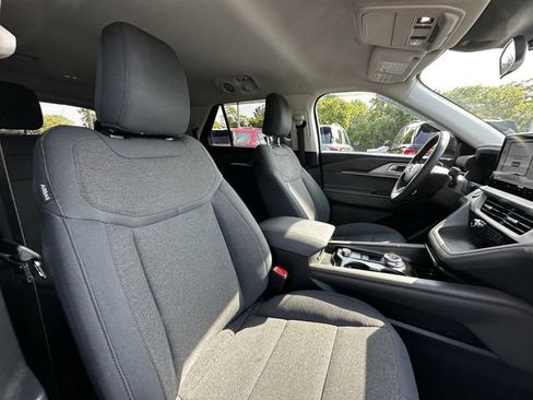 Certified 2025 Ford Explorer Active AWD/4WD image 35
