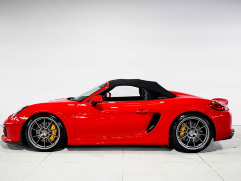 Used 2016 Porsche Boxster Spyder image 7